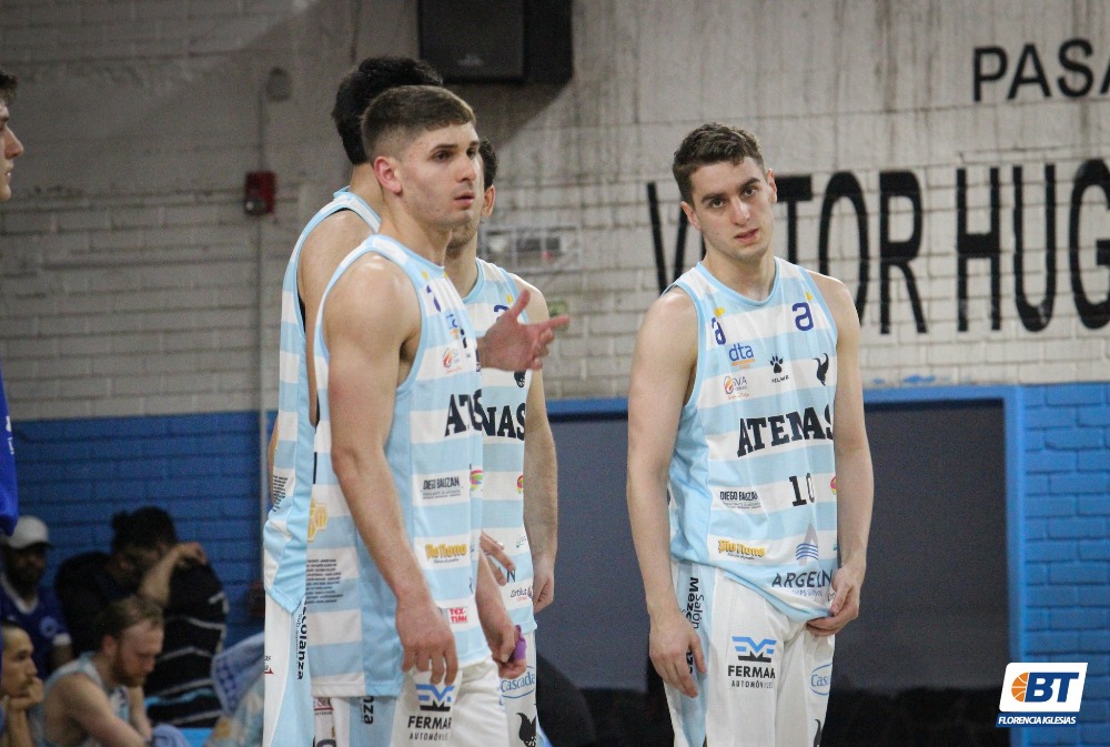 BasquetTotal's tweet photo. #DTAxBT | "ESTAR EN UN CLUB GRANDE CON MUCHA GENTE ES UN EMPUJÓN ANÍMICO"

Ignacio Castro impuso su juego y su ritmo en la cómoda victoria de Atenas ante Marne. Tras el cotejo el base habló con @GonzaBotta13 

👉 https://t.co/aReo6nVpbM https://t.co/UsaBz0L2oB