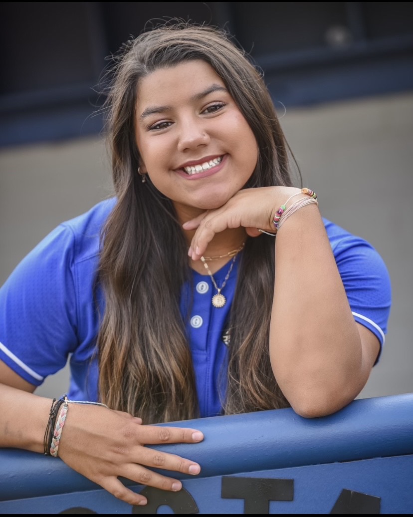 VYPEOK's tweet photo. VOTE NOW! Fan’s Choice Miss Softball Oklahoma - Presented by @Shelter_Ins (Poll Ends 12/2)

https://t.co/NHupwV2el1 https://t.co/QmfdGL4669