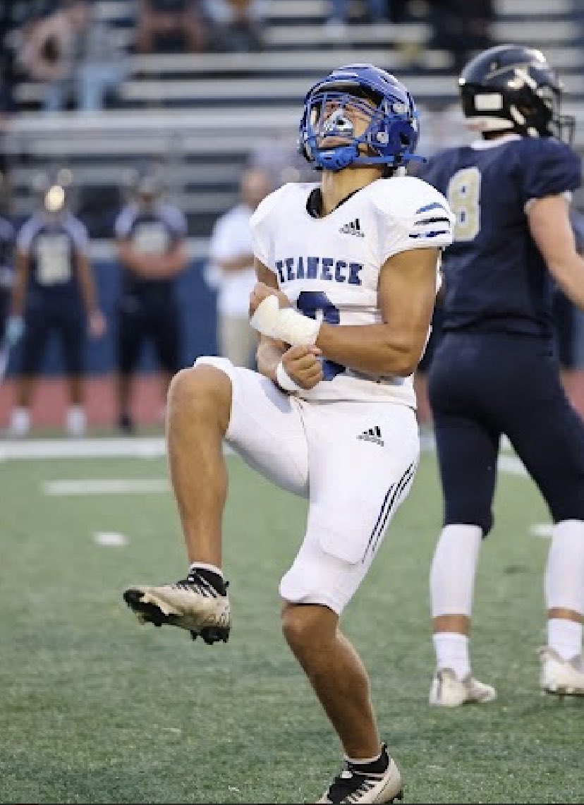 Justintm__'s tweet photo. 2x All League First Team Linebacker. Thank you to everyone that helped get me here   !!! https://t.co/1nzXRwEMrL
