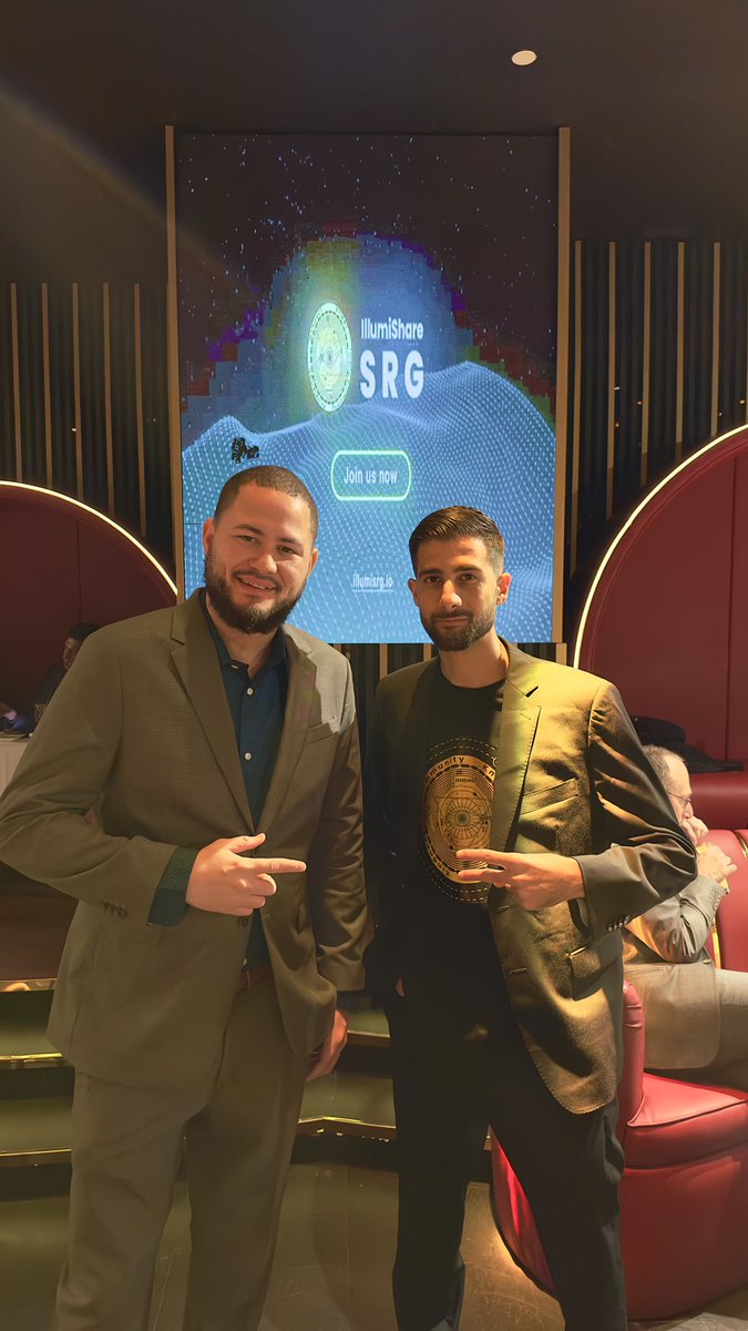 MARCIANOPHONE's tweet photo. La razón por la cuál estoy en Dubai! Ver el nacimiento de un Token por primera vez! @IllumishareSRG un token que refleja el valor de tus reservas en oro, tiene su propia liquidez en Cash pero respaldado por ORO real. 
(No es recomendación de compra, haga su propia investigación) https://t.co/3sa5WgIgVt