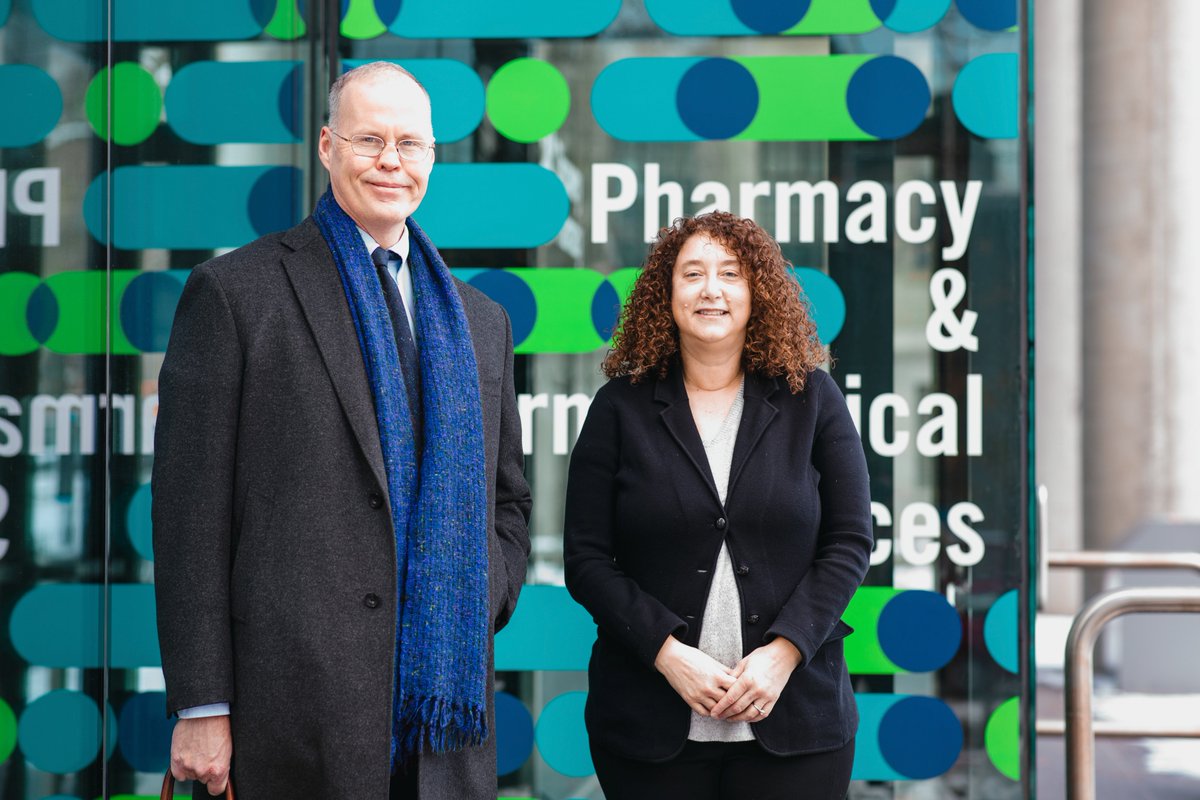 Pharmacy teams reach more people daily than any other part of our health system. We are pleased to announce a new partnership with <a href="/UofT_dlsph/">U of T Public Health</a> supported by <a href="/ShopprsDrugMart/">Shoppers Drug Mart</a> to strengthen the role of pharmacists in community-based care.

📖Read more ⬇️ ⬇️
ow.ly/RKZq50LL32L