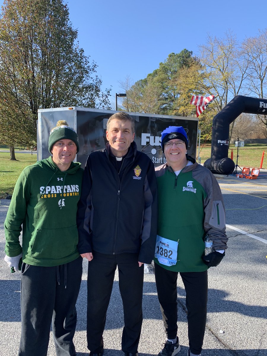 Tfert's tweet image. I was proud to be a part of the @SaintMarksHS team for the annual Bishop's 5K! Coach @mad910  brought home the fastest time and we brought home the gold for the most participants! #SpartanStrong @Spartanrunner