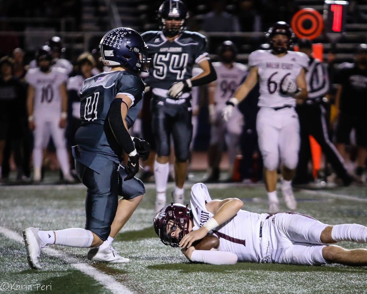 RollHudFootball's tweet photo. Congratulations to  Jack Jenkins, Tommy Ricard, Jagger Pallay, and Lucas Offredo for being named 1st Team All Suburban League!! Way to represent our #TEAM #RollHud #PaintChips @JackJenkins2023 @tommy_ricard @JaggerPallay @LucasOffredo https://t.co/M8NtbNRgo1