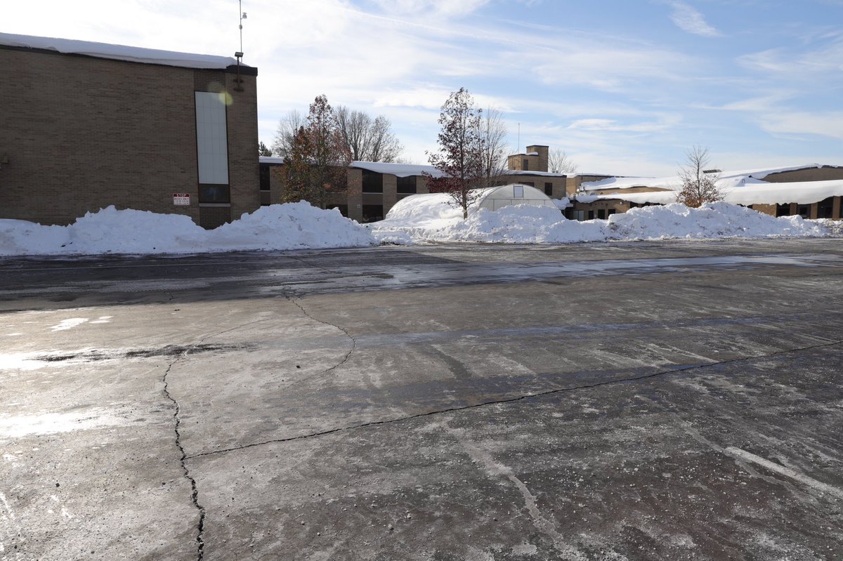 Huge shoutout to our amazing Buildings and Grounds Department for clearing all the snow from our parking lots ❄️🚗