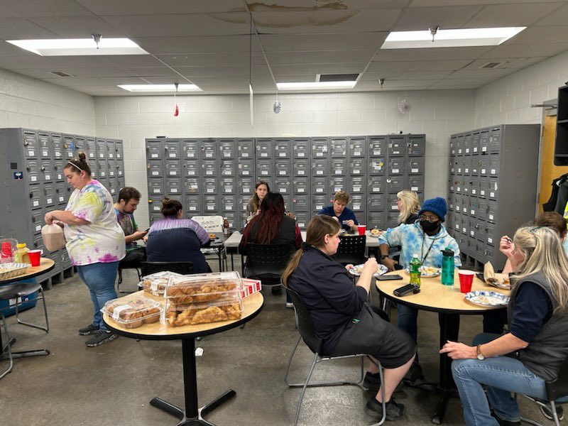 Thanksgiving MST Breakfast 656
<a href="/BenitoKomadina/">Benito.Komadina@Lowes</a> <a href="/MYoungsonLowes/">Michael Youngson</a> @MikeJDemps <a href="/DustinCornell5/">Dustin Cornell</a> <a href="/jaminplace/">Benjamin Place</a>