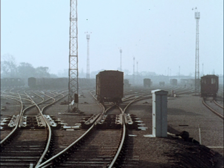 THE NORTH EASTERN GOES FORWARD (1962) #britishtransportfilms
