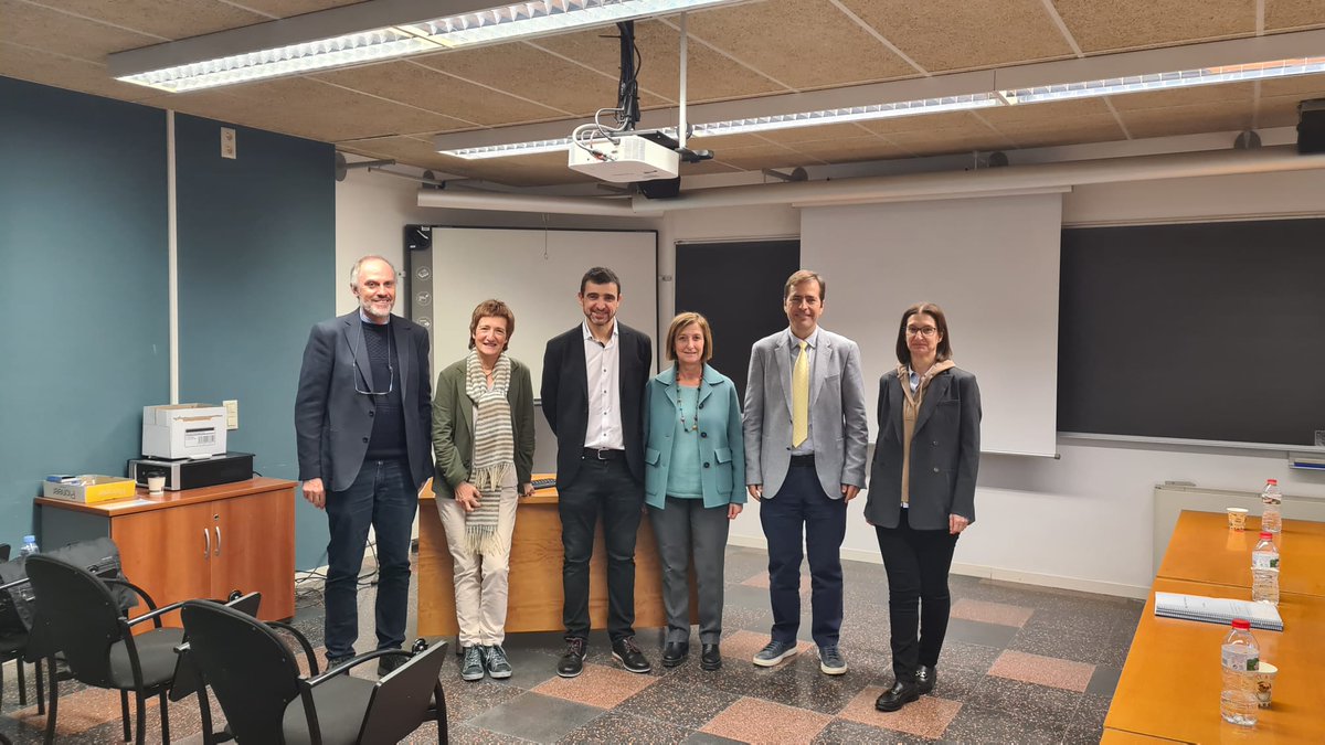 Miquel Solà (@miquelsola) on Twitter photo Moltes felicitats a <a href="/ribas_xavi/">xribas</a> per la seva merescuda promoció a catedràtic d'universitat! Una magnífica defensa del seu CV, projecte docent i projecte investigador! Enhorabona al <a href="/QBIScat_UdG/">QBIS-CAT Research Group</a>, a l'<a href="/IQCCUdG/">IQCC UdG</a>, al <a href="/QuimicaUdG/">Quimica UdG</a> i a la <a href="/univgirona/">Universitat de Girona</a>. @AnnaRoglans <a href="/rosa_llusar/">Rosa Llusar</a> Moltes felicitats a <a href="/ribas_xavi/">xribas</a> per la seva merescuda promoció a catedràtic d'universitat! Una magnífica defensa del seu CV, projecte docent i projecte investigador! Enhorabona al <a href="/QBIScat_UdG/">QBIS-CAT Research Group</a>, a l'<a href="/IQCCUdG/">IQCC UdG</a>, al <a href="/QuimicaUdG/">Quimica UdG</a> i a la <a href="/univgirona/">Universitat de Girona</a>. @AnnaRoglans <a href="/rosa_llusar/">Rosa Llusar</a>