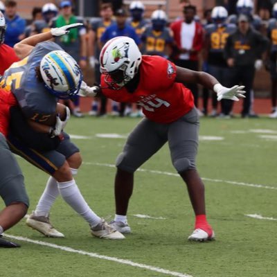JUCOFFrenzy's tweet photo. 2023 (@LCFalconsFB) JUCO LB @Vines_23 was offered by Wagner 
HL https://t.co/tHagHzqPbI https://t.co/zZssXG8SMy
