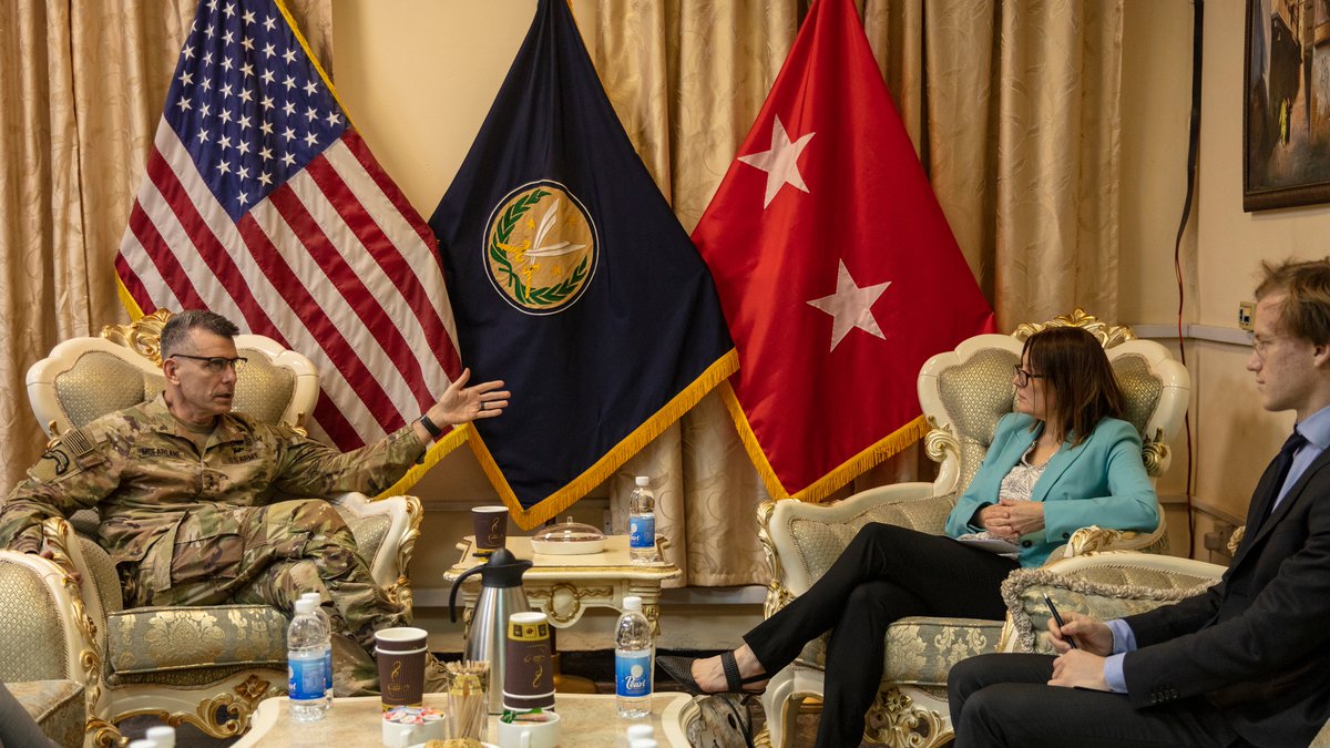 CJTF-OIR leadership received  🇸🇪 Ambassador Jessica Svärdström, <a href="/SwedeninIQ/">Sweden in Iraq</a>. Sweden is one of the many nations contributing troops to the OIR #Coalition mission to #DefeatISIS. #BetterTogether  #OneMissionManyNations