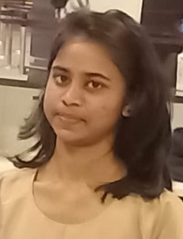 BSBommai's tweet photo. ಐ.ಸಿ.ಎ.ಆರ್ (Indian Council For Agricultural Research) ನಡೆಸಿದ ಪಿ.ಎಚ್.ಡಿ ಪದವಿ ಪ್ರವೇಶ ಪರೀಕ್ಷೆಯಲ್ಲಿ ಎಸ್.ಟಿ ವಿಭಾಗದಲ್ಲಿ 2ನೇ &amp; ಸಾಮಾನ್ಯ ವಿಭಾಗದಲ್ಲಿ 4ನೇ ಸ್ಥಾನ ಪಡೆದ ಮೈಸೂರಿನ ನಂಜನಗೂಡು ತಾಲೂಕಿನ ಬೊಕ್ಕಳ್ಳಿಯ ಬಡ ರೈತ ಕುಟುಂಬದ ಹರ್ಷಿತಾ ನಾಯಕ್ ರವರಿಗೆ ಹಾರ್ದಿಕ ಅಭಿನಂದನೆಗಳು.
1/2 https://t.co/Rn8mQ3BA5z