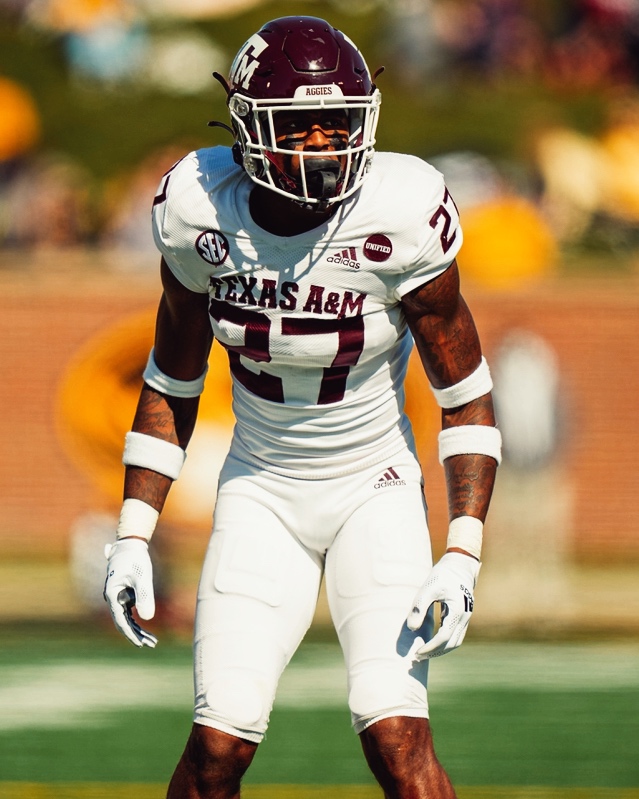 PFF_College's tweet photo. Antonio Johnson: Season high 90.0 PFF grade vs UMass

Led all Safeties in Week 12🔥 https://t.co/7aNs5borv1