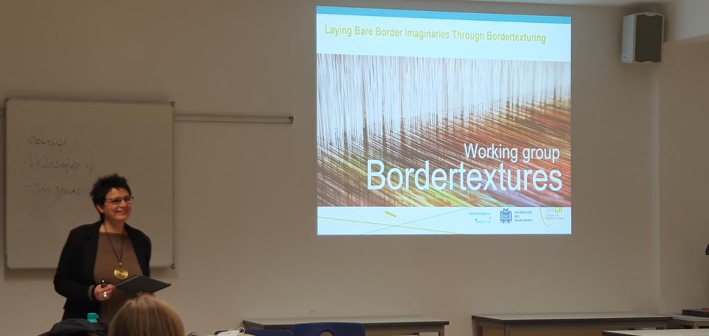 NamLitCult's tweet photo. @AstridFellner talking about #CorporealBorderlands, #Countermapping, and #Bordertexturing in the work of Tatiana Parcero. @UniLeipzig @unigr_cbs #CulturalBorderStudies #bordertexture #BorderStudies https://t.co/IH9hy9cRKi