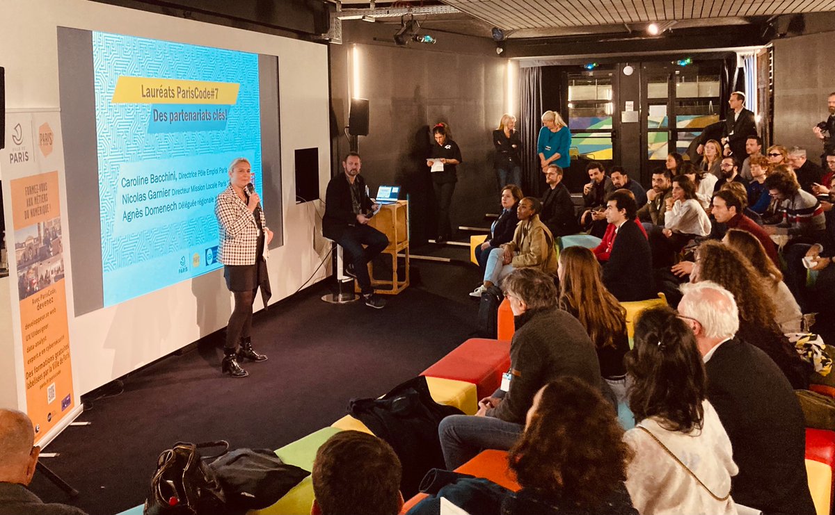 afafgabelotaud's tweet image. Bravo aux lauréats de la 7e édition de @Paris_code notre programme de formation pro aux métiers du numérique.
Cette année encore @paris investit 1M€ pour financer 1000 places de formation gratuites avec l’aide de @poleemploi_75 et de nos partenaires