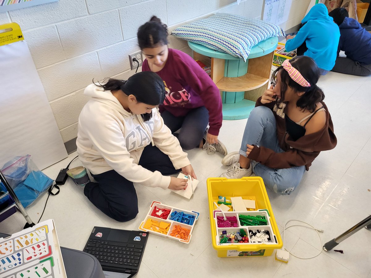 And now....robots! Students are using Lego Spike kits to build mini-robotic creations. Then, they will use the Lego coding program to make their projects move! <a href="/TeacherFerozGPE/">David Feroz (フェロズデービッド)</a>
