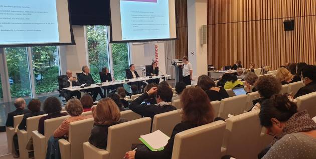 Le 13/10 s'est tenu un Rendez-vous de la formation et de l’orientation organisé par Défi métiers ayant pour thème « Les organismes de formation face aux défis environnementaux »
💻 Le replay de la matinée est disponible sur notre chaîne YouTube 
defi-metiers.fr/breves/les-org…