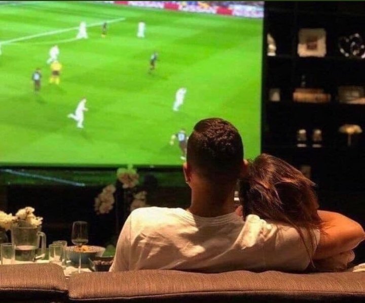 𝑂𝑛𝑒 𝑑𝑎𝑦♥️