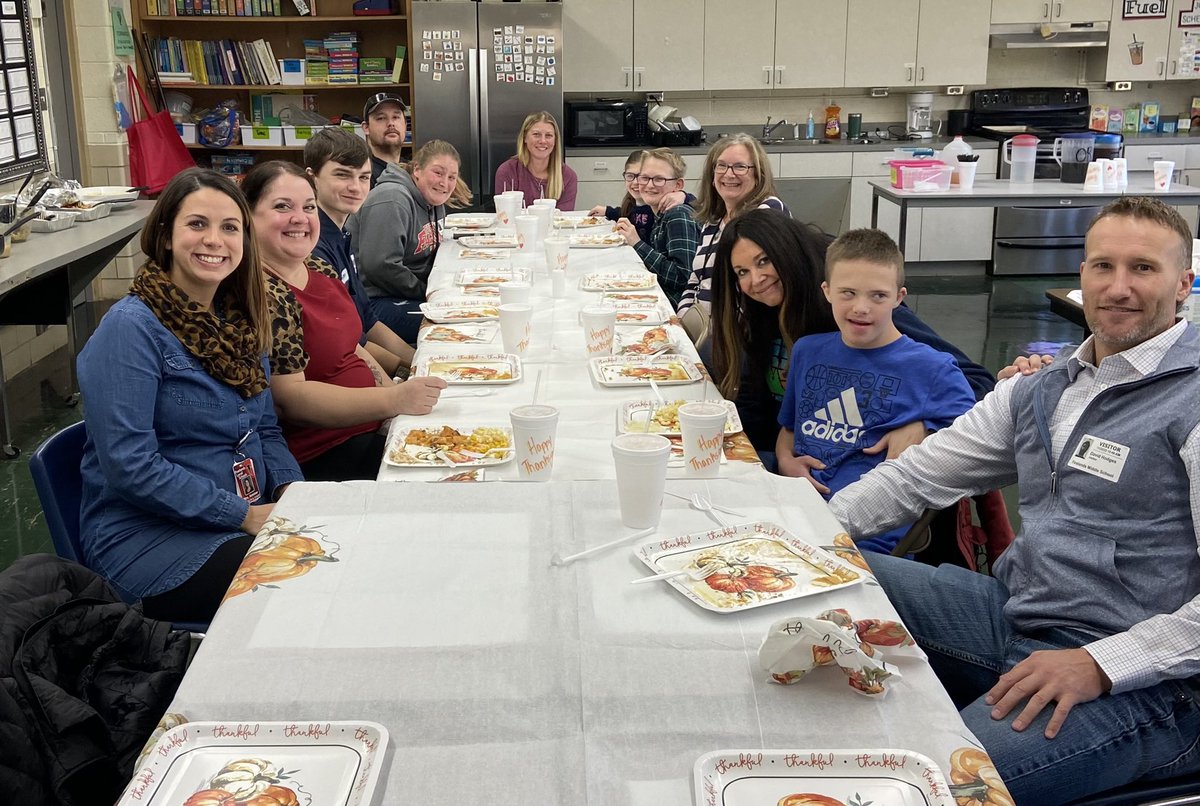 SpecialEdFLSD's tweet photo. Great Thanksgiving meal prepared in Mrs. Ammar’s class!  It was so enjoyable sitting down a listening to what each student prepared. https://t.co/iA33iL14Sc