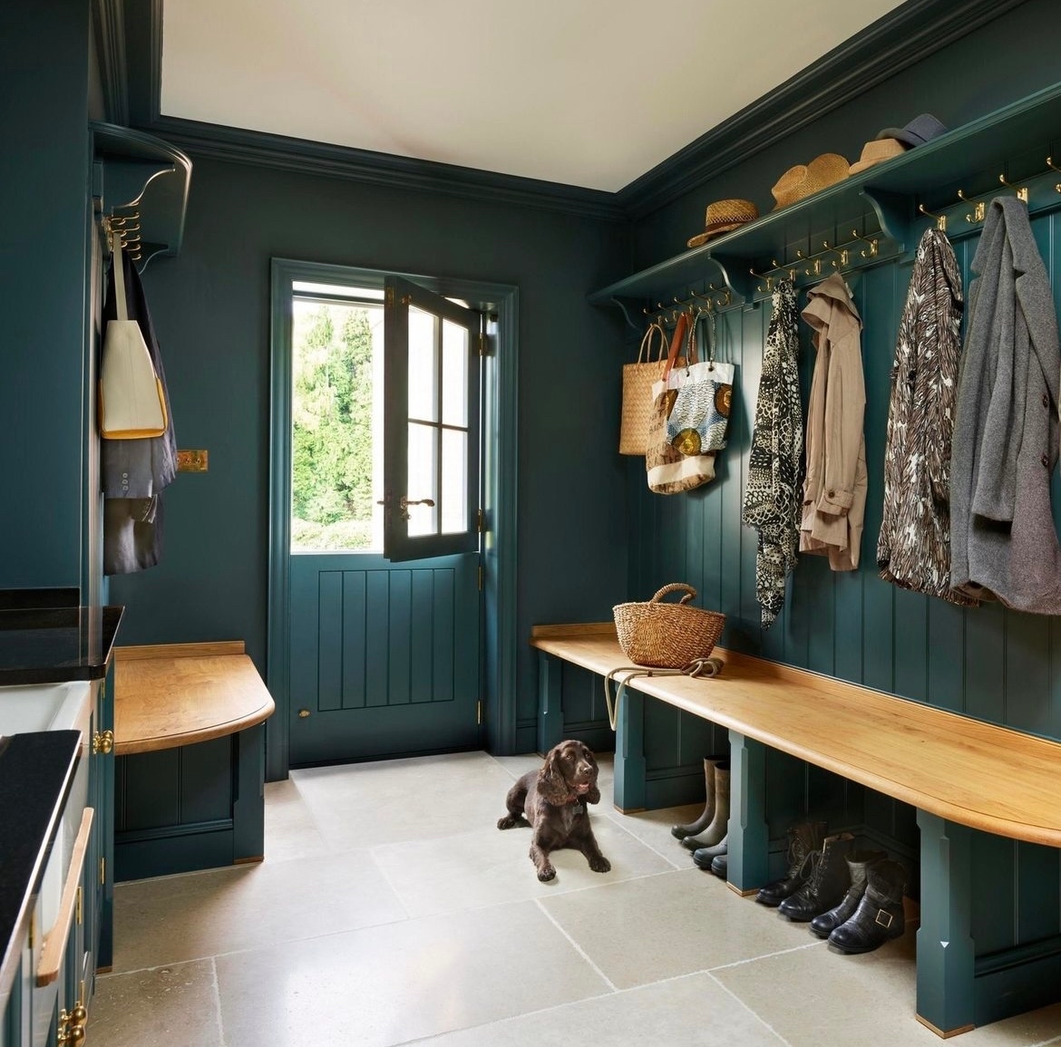 HouseDirectory's tweet photo. @_mmdesign_ designed this boot room to include bespoke nooks and crannies that would accommodate the family's cute cocker spaniel, Bronte.
Head to the website to for more kitchen design ideas.
https://t.co/ZdtO7U6o15
.โ
#martinmoore #martinmoorekitchens #bootroom https://t.co/ellLNGGPXp