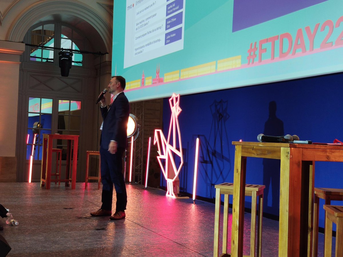 FrenchTechBdx's tweet photo. 🔴 #FTDAY22 

Nouvelle séquence sur la scène 1 🙌

Entreprendre, ils racontent 🚀

4 talks d'exception avec 👇
➡️ Xavier Maurin, CEO @nomadeec @enovacom_fr
➡️ @LaetitiaFall, Head of Sales B2B
➡️ @ajdobrien, Experienced business leader
➡️ Julien HODARA, CEO de @Libon https://t.co/29t5AdvkFW