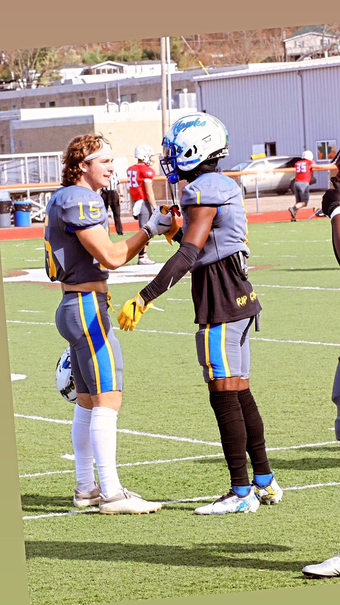 6'2, 190 lbs Receiver 💪🏼
100m Dash &amp; 4x100 State Qualifier ⚡️
4.45 40 ‼️
FRESHMAN FULL QUALIFIER 🤯
3.925 GPA 🧠
Ready to transfer this December! 🔜
Hocking College (OH) 
Only second year playing receiver! 📈
Jersey #15 (for the pic 📷)

🚨 FULL TAPE: hudl.com/v/2JJGmW