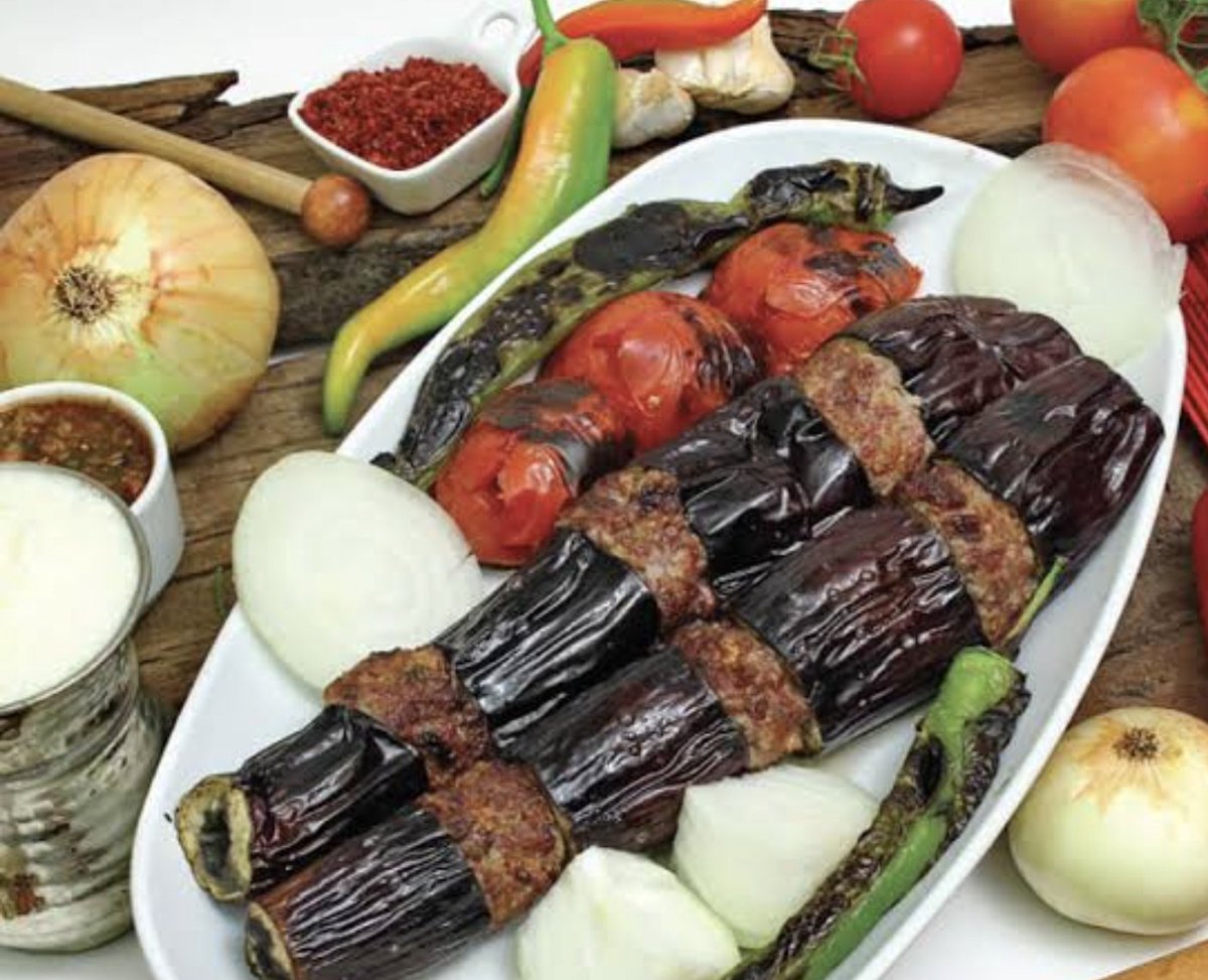 Nihat__NY's tweet image. Şu sıralar patlıcanlı kebaba tercih edilecek tek şey Tradingview Premium üyeliğidir🙂😋

 @tr_tradingview hesabını takip et ve bu mesajı retweetle

* Sonuçlar 48 saat sonra açıklanacak.
1 kişiye 1 yıllık Premium paket hediye edilecektir.