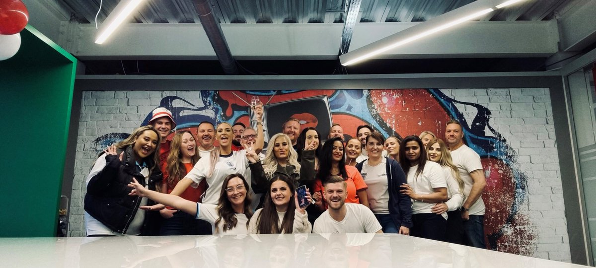 CodeRedRecruit's tweet image. What a start to the week! Yesterday we celebrated the start of the World Cup in style with an afternoon full of amazing food and football.

#CodeRedAssociates #recruitment #ThreeLions #itscominghome
