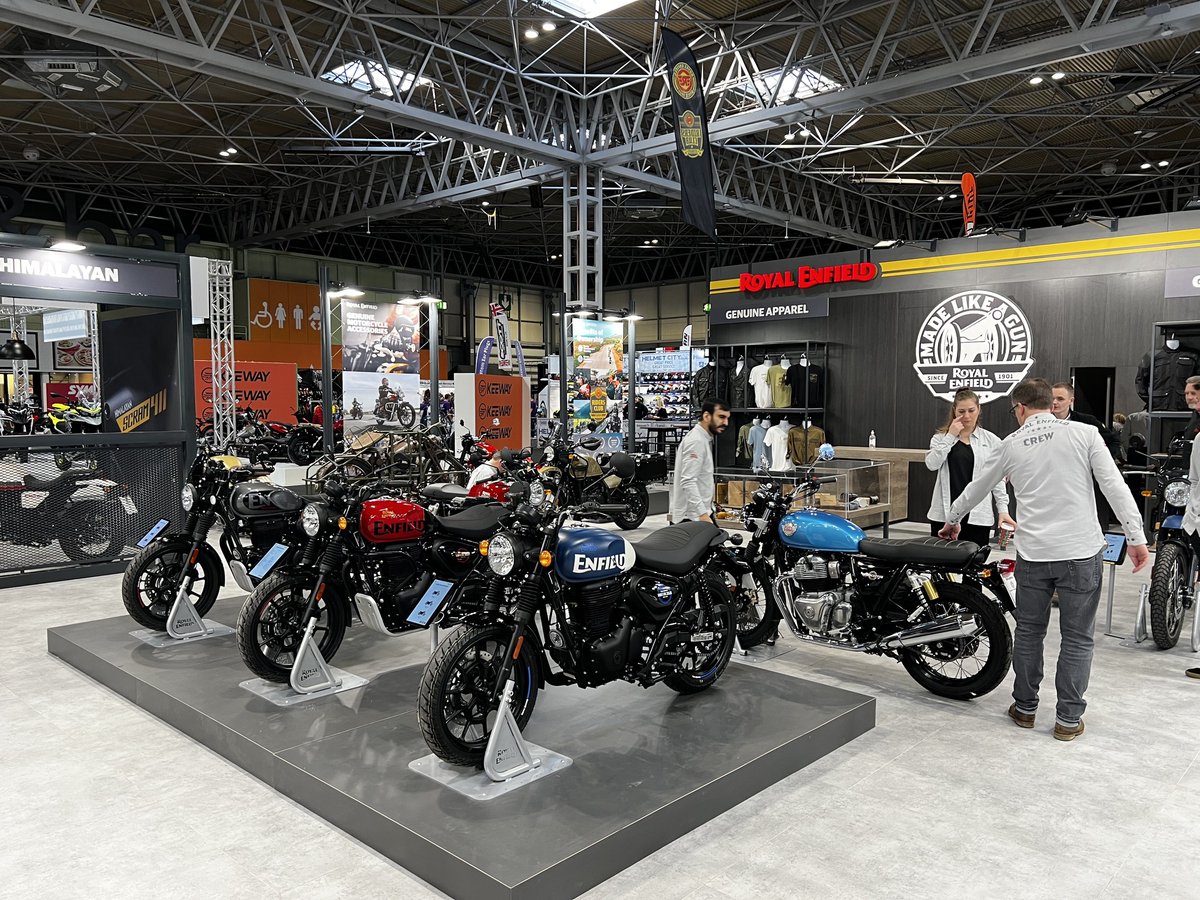 am_motorcycles's tweet photo. If you're going to Motorcycle Live, make sure you check out the awesome Royal Enfield stand! Browse the range at https://t.co/nBWoP9GGf5

#motorcyclelive #royalenfield #meteor #classic #scram #interceptor #continentalgt #bikeshow #nec https://t.co/x9VefsjgRb