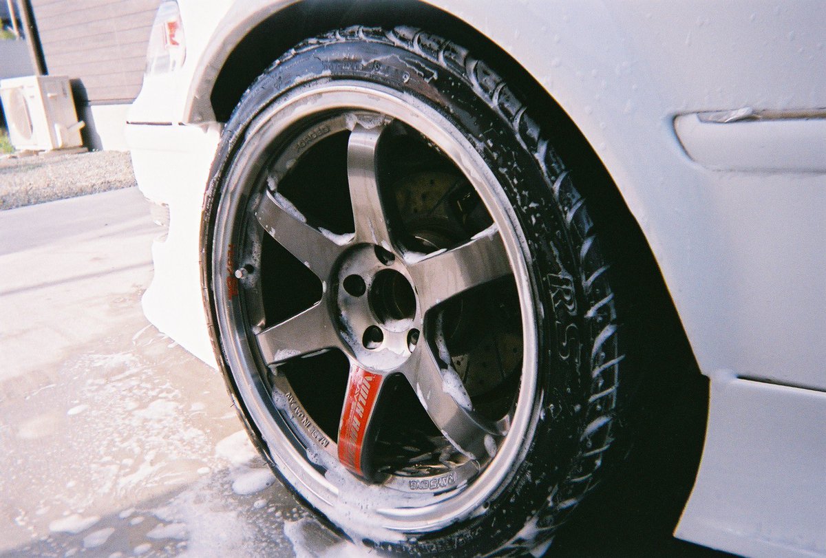 ミウラ tweet media