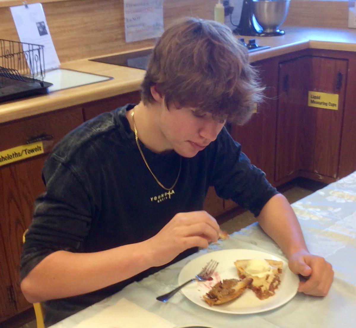 aznash13's tweet photo. Pies#culinaryarts1students #OOBshcools https://t.co/tZmyYy4rlW
