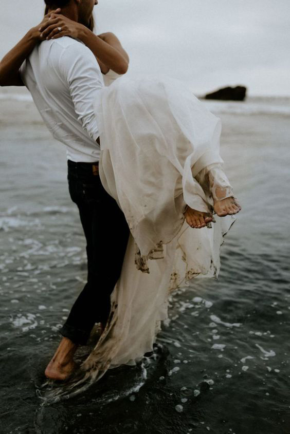 HazelYule's tweet image. Tuesday. Love and love more ❤️
#tuesdayvibe 
#GetItAll
🎶
You&apos;re welcome:
youtube.com/watch?v=9WZat9…