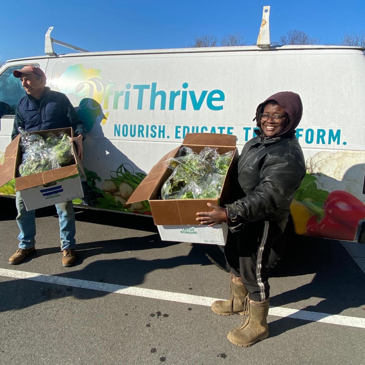This week at our Aspen Hill food distribution, Tom from @Sandyspringgardens, delivered some delicious tender salad mix to add into our produce bags.
Choose AfriThrive during the #GivingTuesday, November 29th to support families in need. Donate today https://t.co/rWcLUpSKTp https://t.co/7yxJAW5sPS
