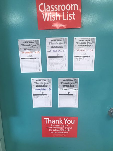 Clorind02804925's tweet photo. Just an FYI…when you come to Family night tonight there is a “Classroom Wish List” up for those who would like to purchase a book for your child's classroom library. 
Also, remember to enter the draw to win $25 in books for your family and $25 for your child’s classroom. 🤩 https://t.co/e2ReXn4Du1
