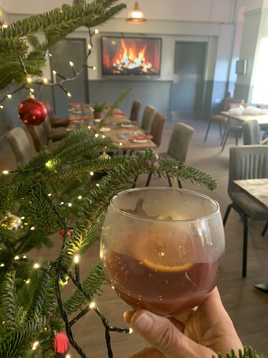 Elaine Rees (@elainerees3) on Twitter photo It’s beginning to look a lot like Christmas. Christmas Service at Merlins Restaurant
<a href="/ColegSirGar/">Coleg Sir Gâr</a> @Pibwrlwyd It’s beginning to look a lot like Christmas. Christmas Service at Merlins Restaurant
<a href="/ColegSirGar/">Coleg Sir Gâr</a> @Pibwrlwyd