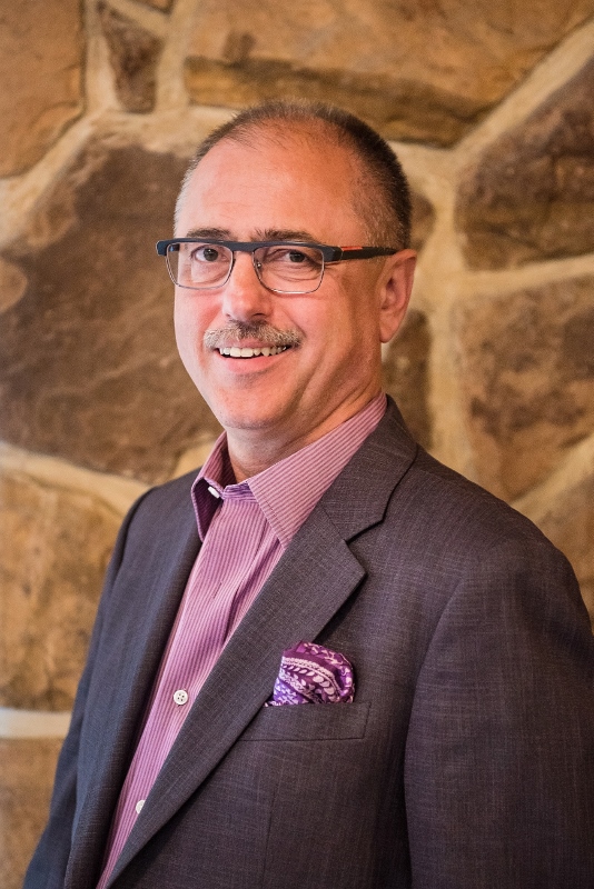 Curtis Way, CEO of The RMS Group of Companies, tells us about issues and advantages he has seen in the province with the Alberta market behaving quite differently due to oil boom cycles. Hear his full episode: commercialrealestatepodcast.com/curtis-way-rms…

#crepodcast #poweredbyfirstnational