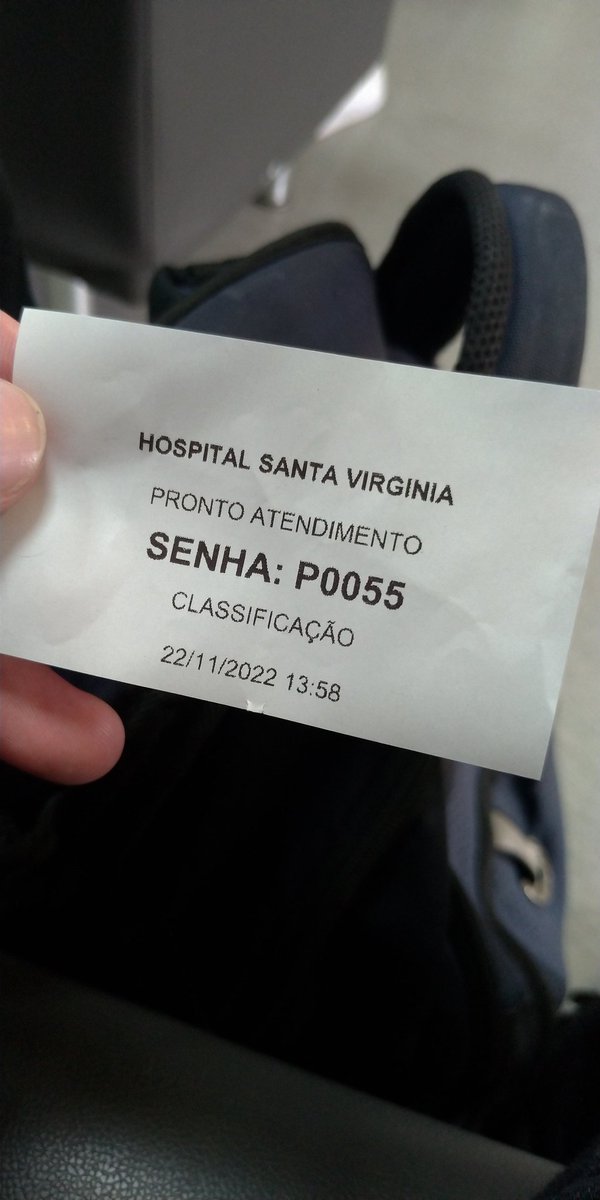 SevenSkin's tweet photo. Colecionando pulseirinha de hospita https://t.co/MGjguhw0yz