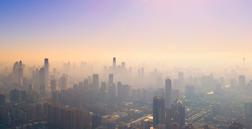 Fzach13's tweet photo. ¿Sabías que, nuestro planeta evidenció una reducción global del 6,5% de sus emisiones de gases contaminantes entre enero y agosto de 2020? Abro hilo de cómo durante la pandemia la contaminación atmosférica se reduce. https://t.co/VaUoCktVzm