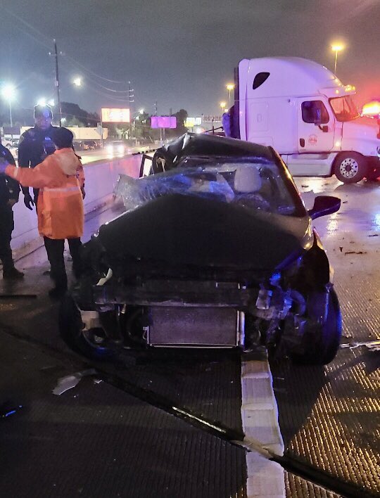 irishoutex's tweet photo. A record I'd prefer we not break, Vehicle Accidents fatalities &amp; injuries. HTX forecast is cold &amp; rainy. I'd be ok not closing streets/highways. Slow down, don't Drink &amp; Drive &amp; text. Arrive safely to your destination. Happy Thanksgiving #HoustonFirefighters
#local341 #drivesafe https://t.co/4jsn6Umh5Q