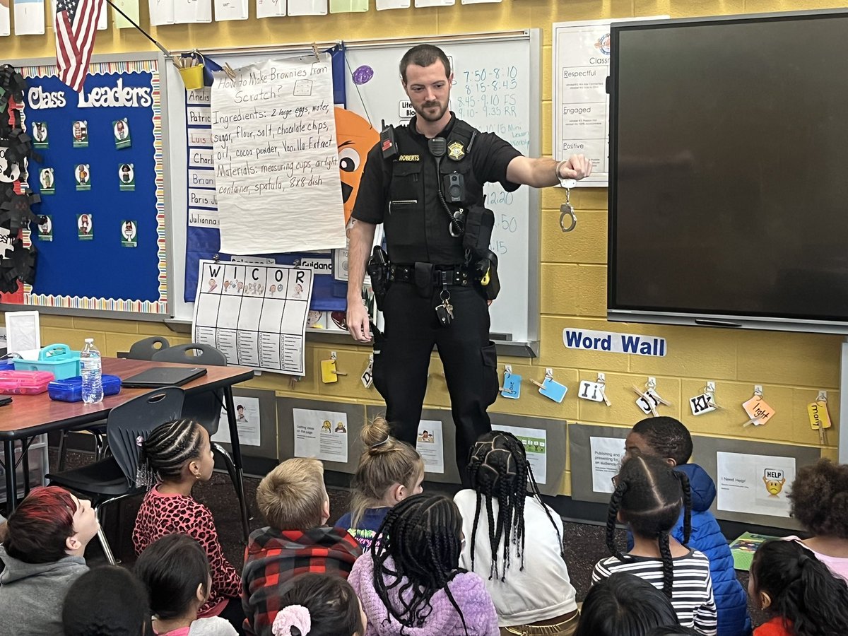 whitener2nd's tweet photo. Officer Roberts sharing more about how he helps us everyday at CTE! The students are always captivated by his special gadgets! Thankful for Officer Roberts! @CatawbaTrail  @ShulersClass https://t.co/5pwMqXARTt