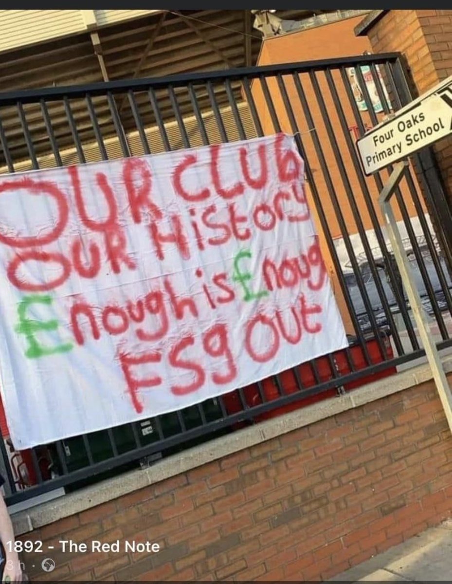 bobkpatel's tweet photo. @mickywint Yep but I sadly see tones of rascism in some local fans which I have never experienced at my time in liverpool spanning from 1992 when I first went to anfield but they were all happy for DIC when H&G screwed up but for some reason they all in bed with fsg and hedgefunders #fgout https://t.co/WdjwU6ar2S