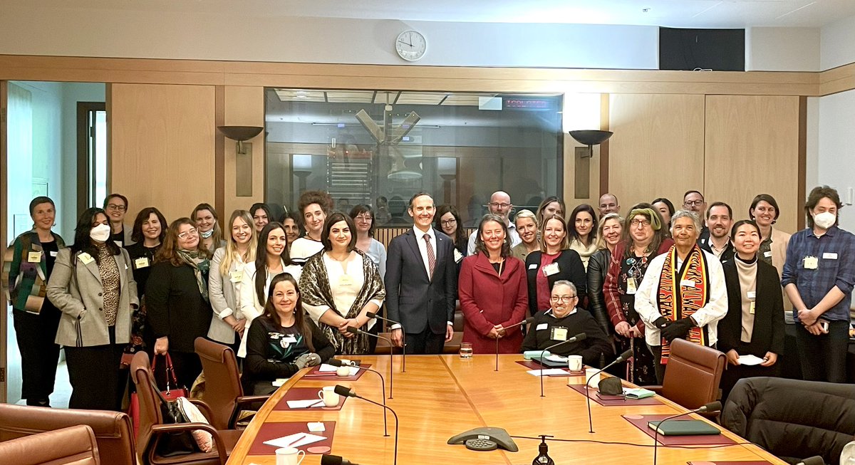 ALeighMP's tweet image. The Australian Democracy Network’s Saffron Zomer is running an advocacy training program for civil society activists. It was a pleasure to share a few ideas about effective engagement.

If you’re keen to learn more, this toolkit is a useful start:
d3n8a8pro7vhmx.cloudfront.net/andrewleigh/pa… #auspol