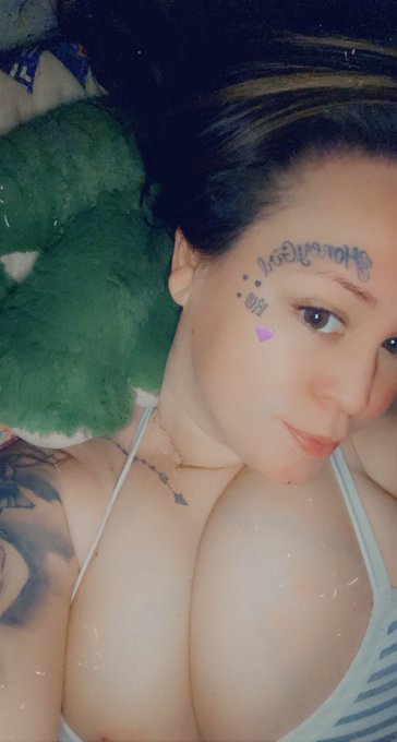 Sorry guys the nudity on my banner got it blocked . I deleted it all good now 💜 https://t.co/HIexG12<a href="/tag/teamtalore"class="tags"><span>#teamtalore</span></a><a href="/tag/teamblackout"class="tags"><span>#teamblackout</span></a>