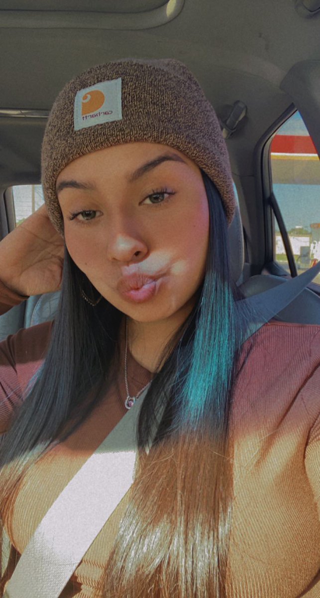 it’s beanie weather😍