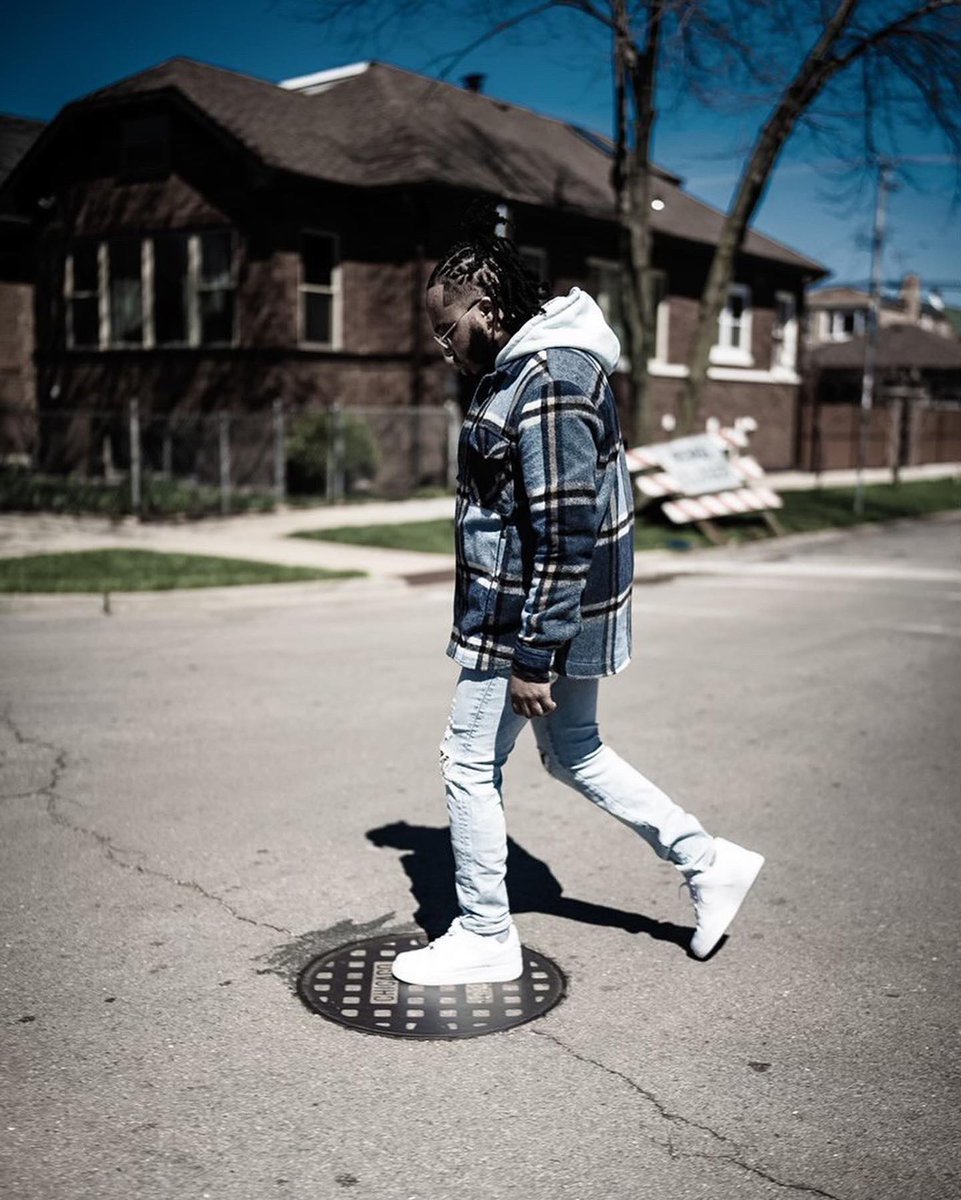 thereal_lyrik's tweet photo. I’m doing this for the streetz!!🚏🚦😤 Go stream my new album #4WayVision 4️⃣☝🏽👁. Yaaaaa boyyy #LYRIK hasn’t missed a beat💎🅱️💎. I love you all dearly🖤🖤🖤. 

Welcome to 4WAY VISION👁👁👁. #4WVSeason belongs to the World🌎🤞🏽💙.

#RealShitTho #LyrikToldYaaSooo #HumbleConfidence https://t.co/K0ieie3Yc5