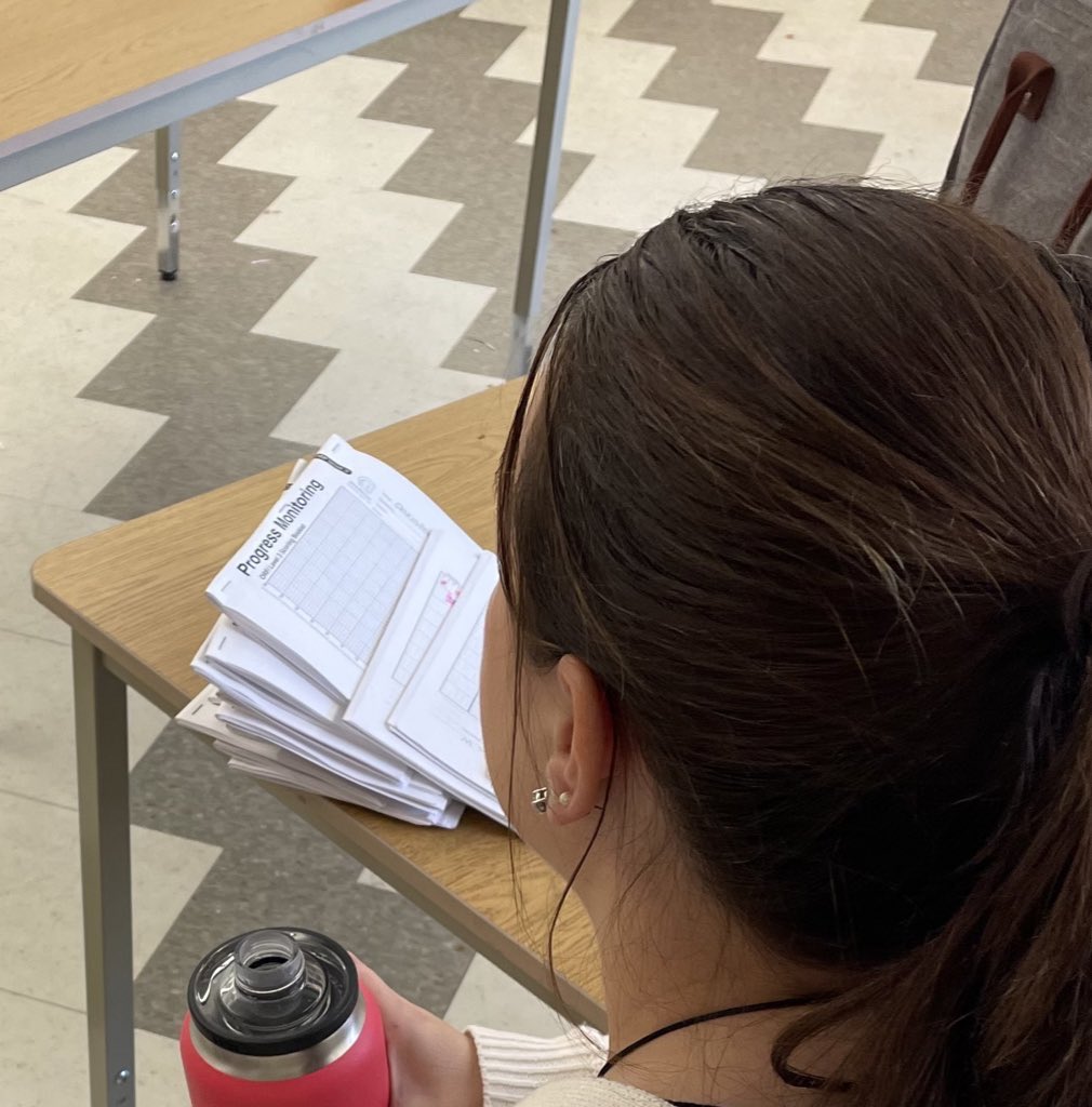 RobynCarnochan's tweet image. Staff voluntarily meeting to discuss their screening and their progress monitoring data and brainstorm next steps to meet the needs of their students #proudprincipal #colearner #datainformedinstruction #collectiveefficacy #literacy