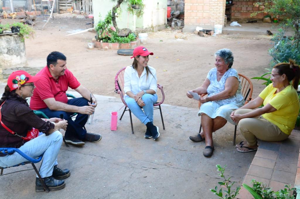 ¡Cerramos una hermosa caminata en Pirayú, donde también visitamos las radios locales, viviendo una jornada  exitosa donde la esperanza de vivir mejor es firme!
Agradecemos al seguro Pdte Seccional Derlis Ramirez, al futuro Concejal Dptal Julio Roa y la dirigencia que nos acompañó