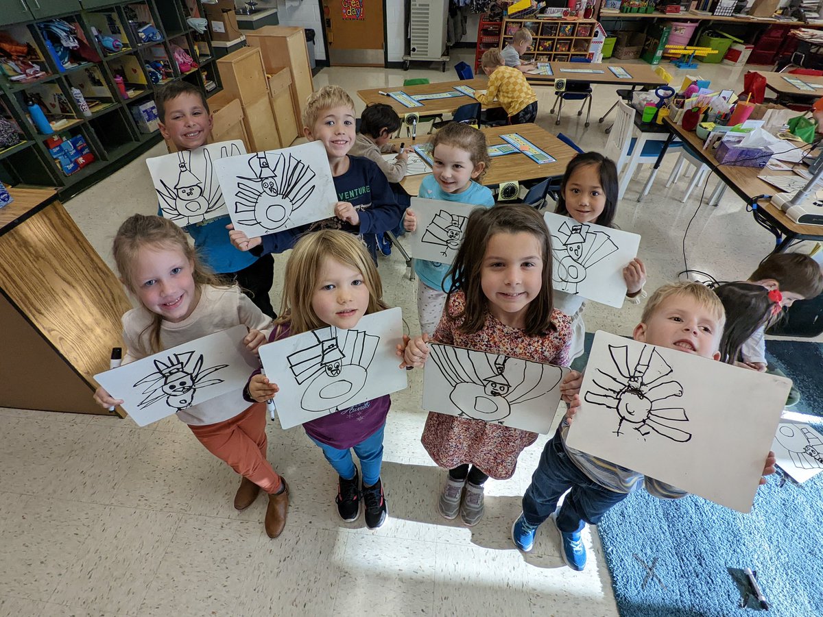 MrsFries_3884's tweet photo. We teach the cutest little turkeys 💛 @dalton9_debbie #kinders #ges #Thankful https://t.co/Rnond8nGdH