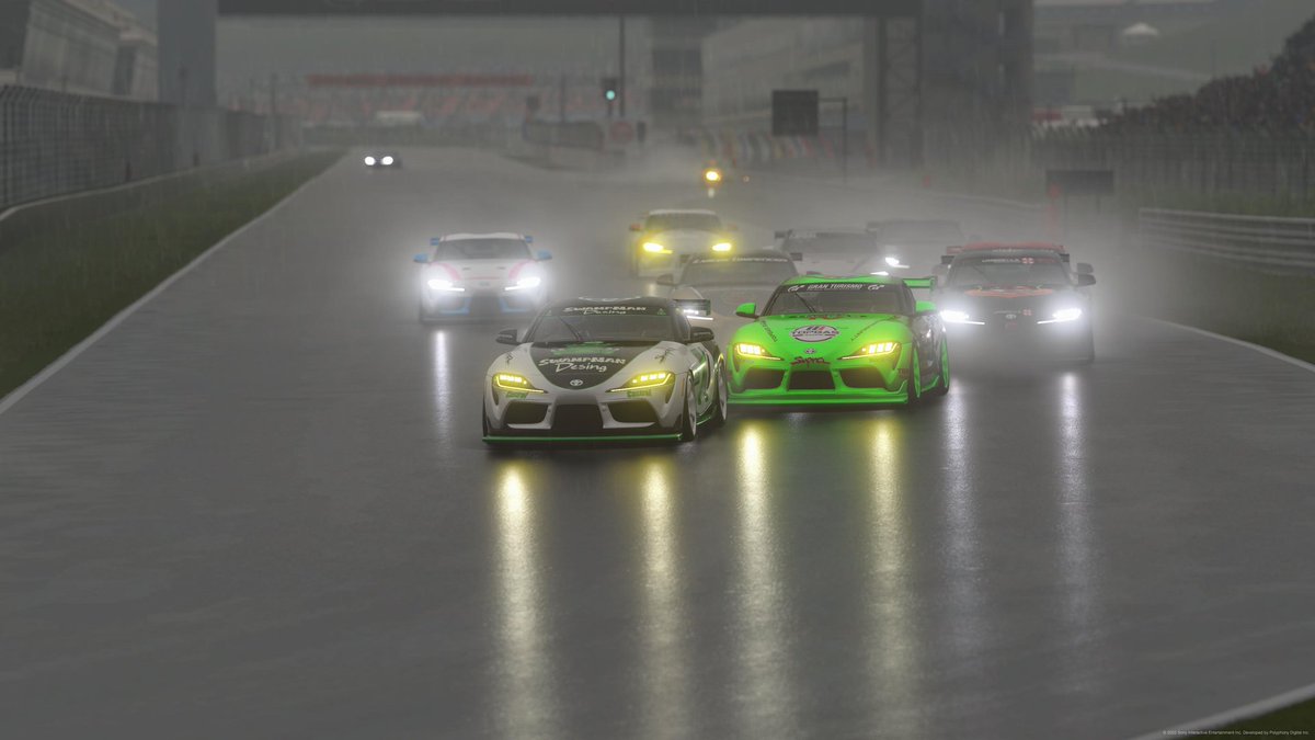 StoneManXII's tweet photo. Os dejo algunas fotos de la carrera del domingo que espero os gusten (Hilo).
#fotos
#gt7 
#Simracing 
#PlayStation5 https://t.co/QGJpo6M28o