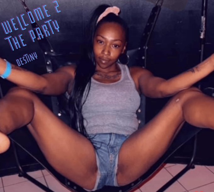 #PolyParty ...baby we lit https://t.co/4EnoOuN26S<a href="/tag/polyparty"class="tags">#PolyParty</a>