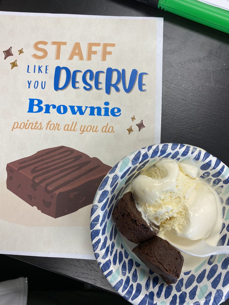 What a wonderful surprise!! Thanks for the sweet treat <a href="/MichellePete75/">Michelle Peterson</a> <a href="/MrsSkeltonAP/">Jessica Skelton</a> and the office staff!!! You all deserve a GIANT brownie for everything you do for us and our kiddos! #WEareLakota #NeedToSucceedCECS <a href="/Creeksidetweet/">Creekside ECS</a>