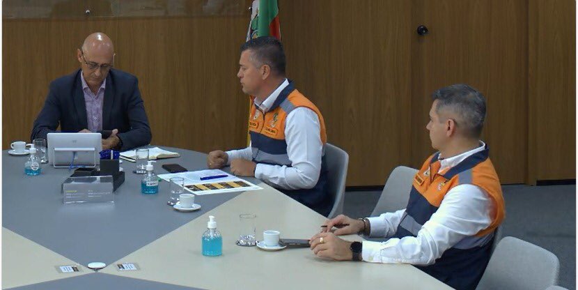 Hoje (22), participei do evento de divulgação do Estudo sobre desastres naturais realizado pela <a href="/SPGG_RS/">Secretaria de Planejamento do RS</a>. Na ocasião também respondi perguntas feitas pela imprensa relacionadas a atuação da Defesa Civil e o trabalho desenvolvido para auxiliar os municípios afetados por desastres.